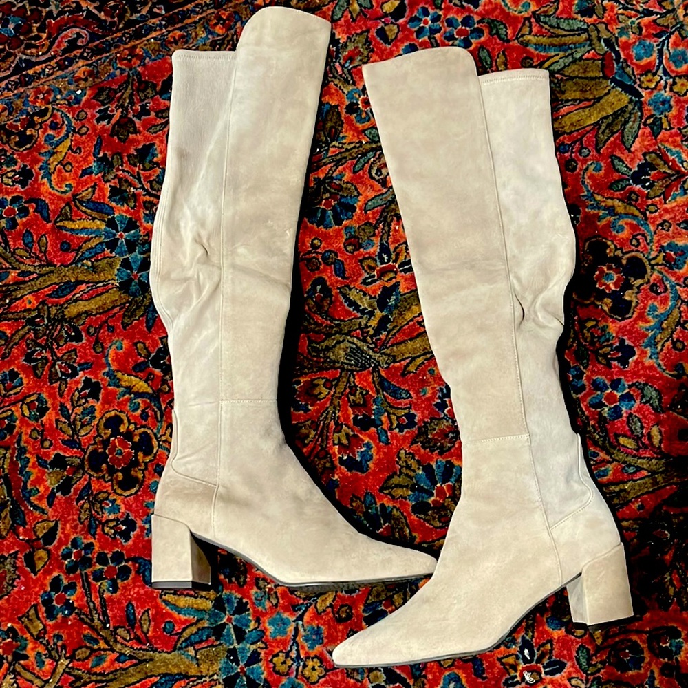 Stuart Weitzman suede over the knee boots brand new size 7 1/2 M Taupe